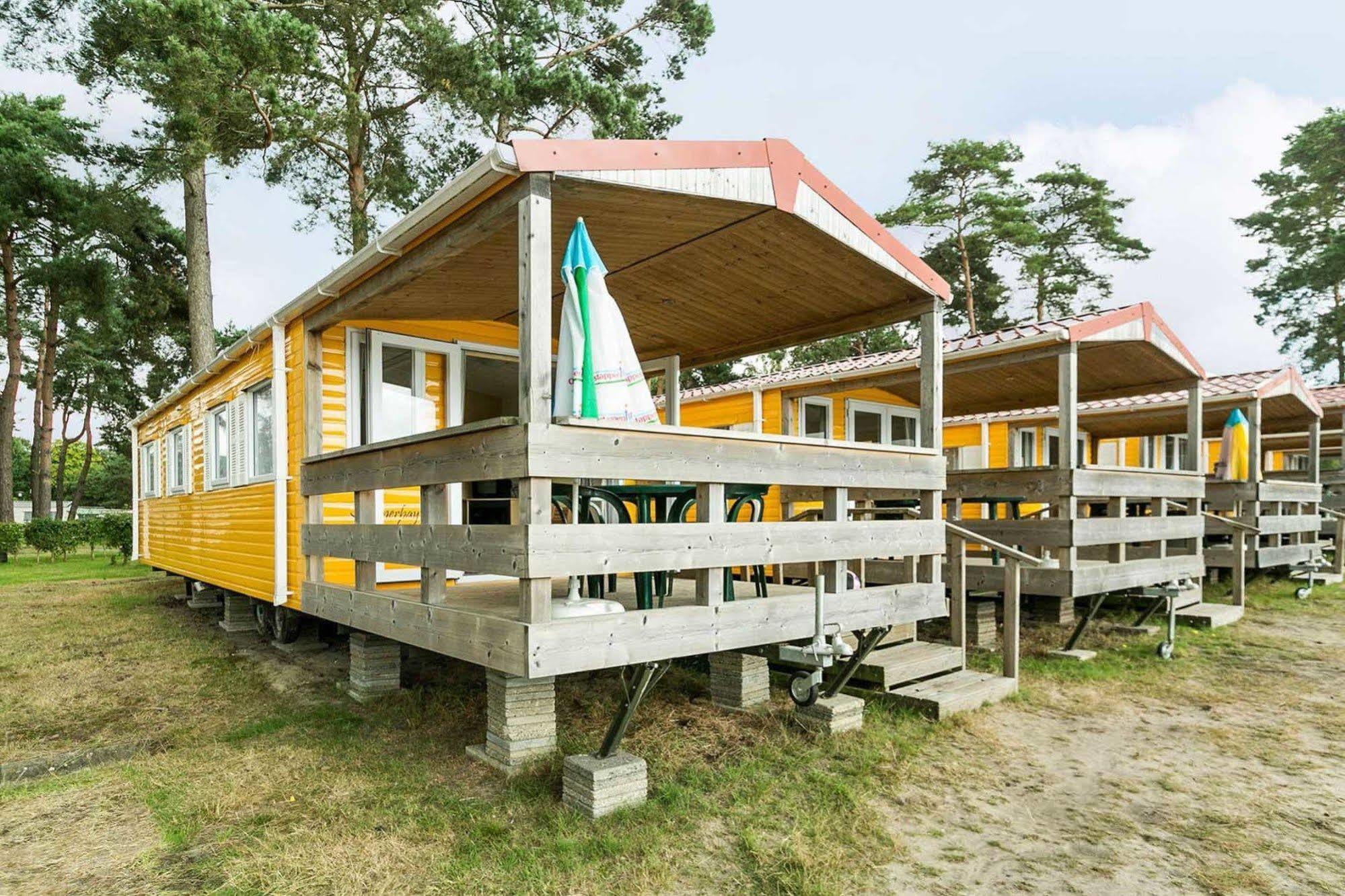 Hotel Camping Blauwe Meer Nv Lommel Exterior foto